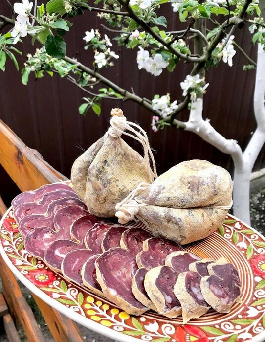 Мацик поліський  домашній, каврук, сиров'ялене м'ясо