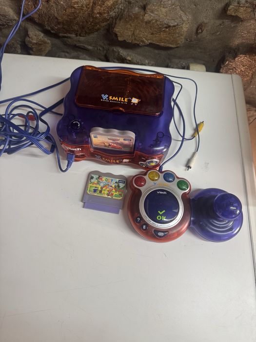 Consola vtech e  2 jogos