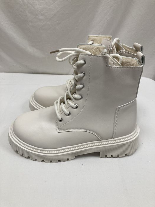 Botas de Senhora N40 Novas