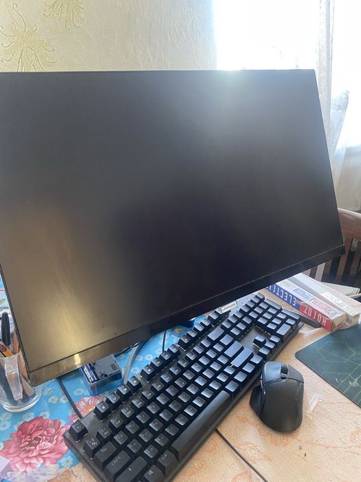 Монитор Philips 27” 4K