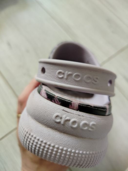 Crocs J1 32/33 Iconic Comfort fioletowe panterka platforma