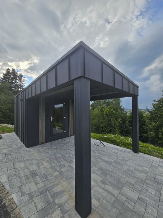 Sauna ogrodowa strefa relaksu spa mobilne jacuzzi pergola zadaszenie
