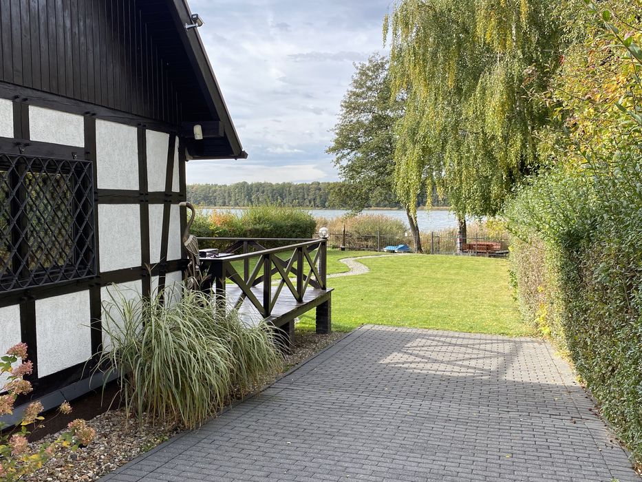 Countryside House on the lake for expats 25 km Poznan  waterline fireplace beach
