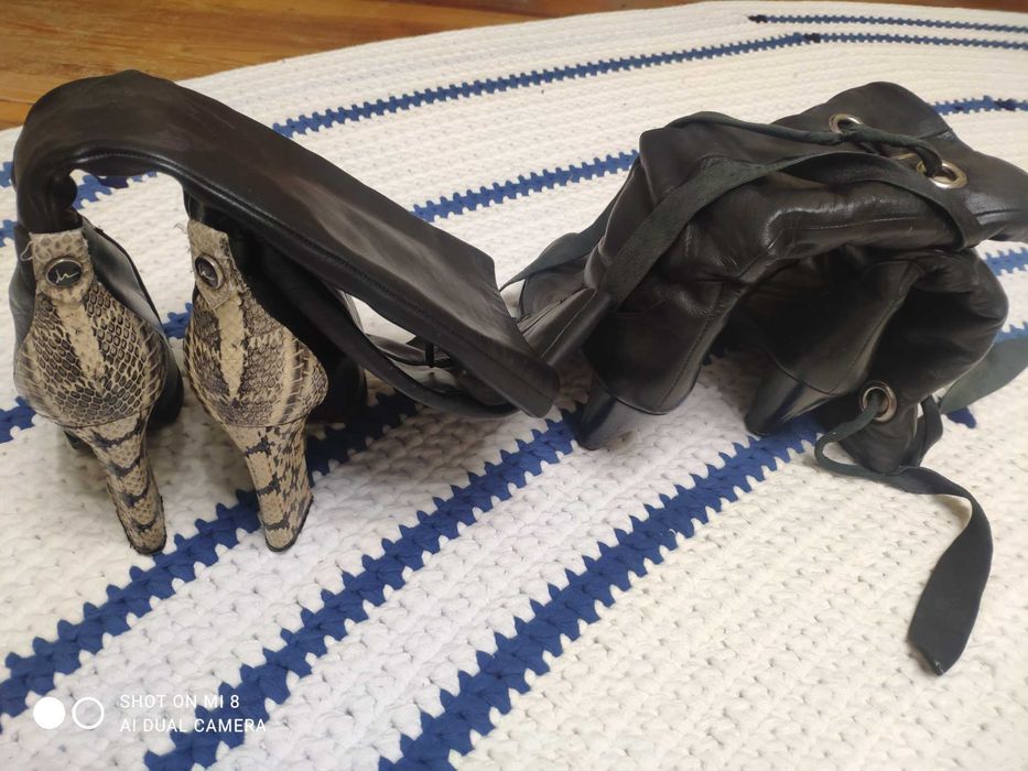 Жіночі шкіряні чоботи