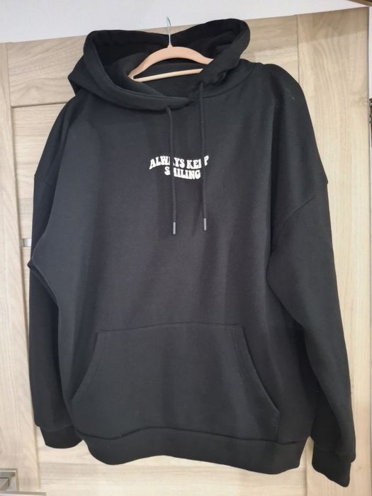 Super bluza ocieplana czarna z kapturem M