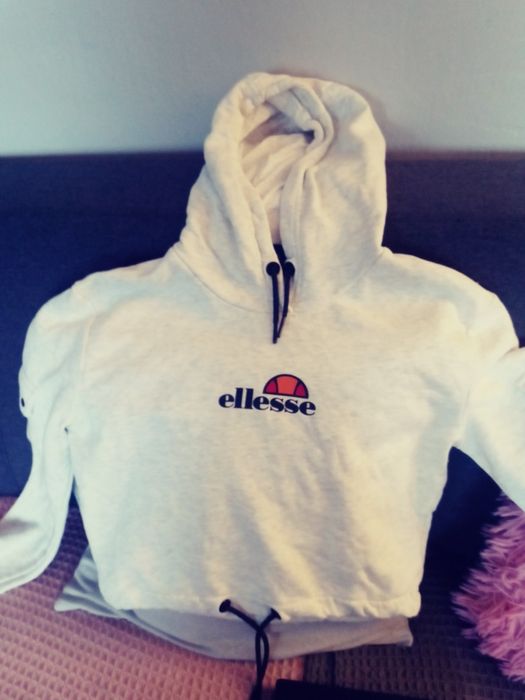 Bluza szara zkapturem 34 Ellesse do pasa