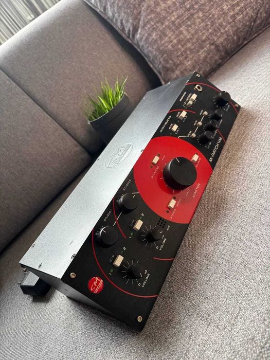 Аудіо контролер SMPro M-Patch 4M