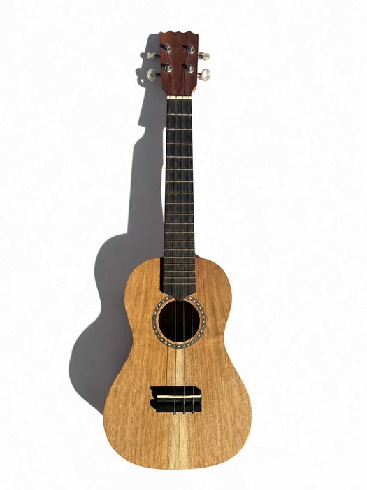 Ukulele APC instrumento