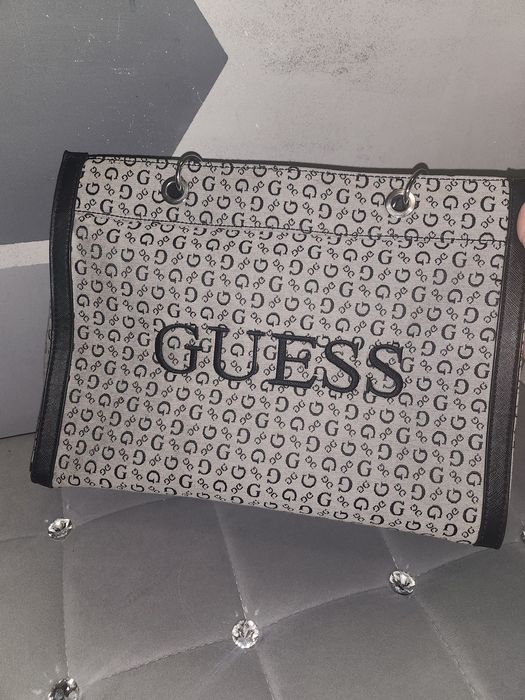 Torebka szara Guess