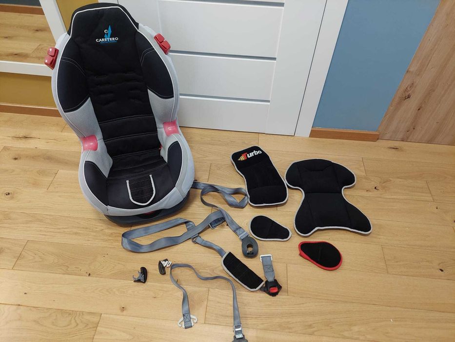 fotelik dla dziecka - brak 1 sprzączki dla małych dzieci