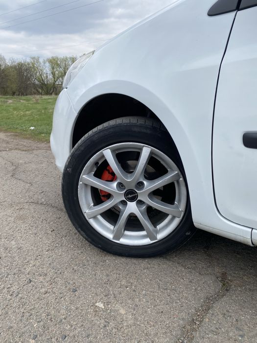 Продам Renault Clio III 2011 року