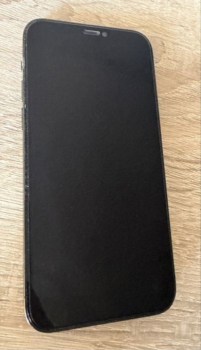 Iphone 12pro, 5 etui, kabel zasilajacy, szkło prywatyzujace