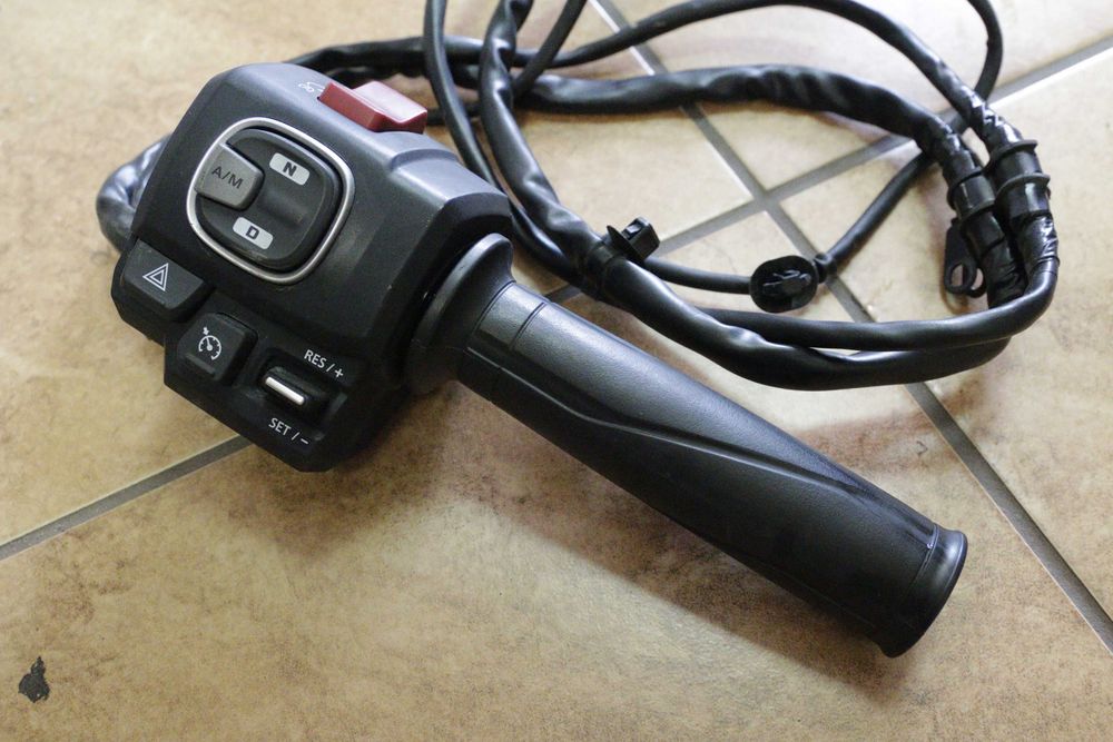 3632 Manetka Prawa, przełączniki przełączniki Goldwing GL 1800 |2018+