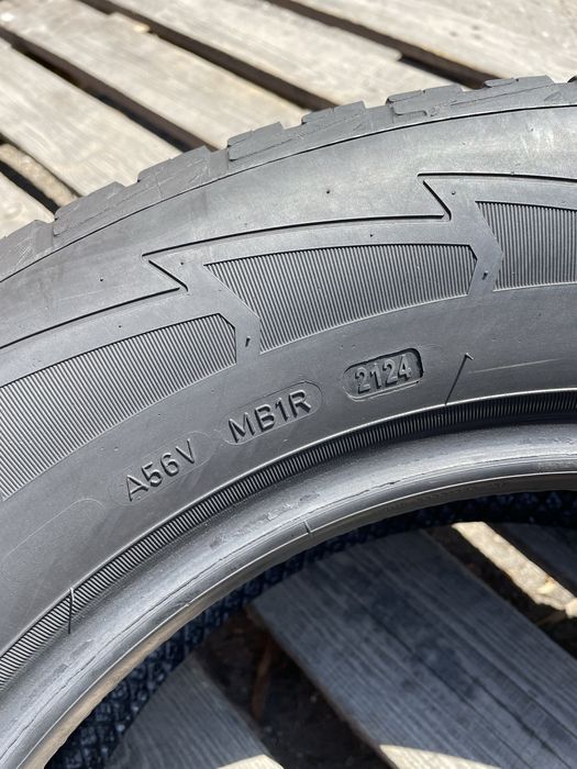 215/65 R16 Goodyear Ultra Grip performance / 2шт./ 2024 рік./ зима