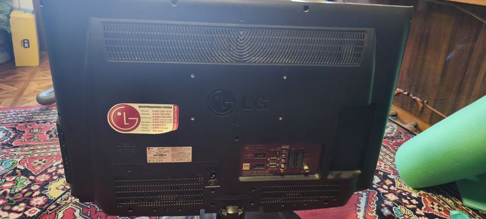 Продам телевизор LG