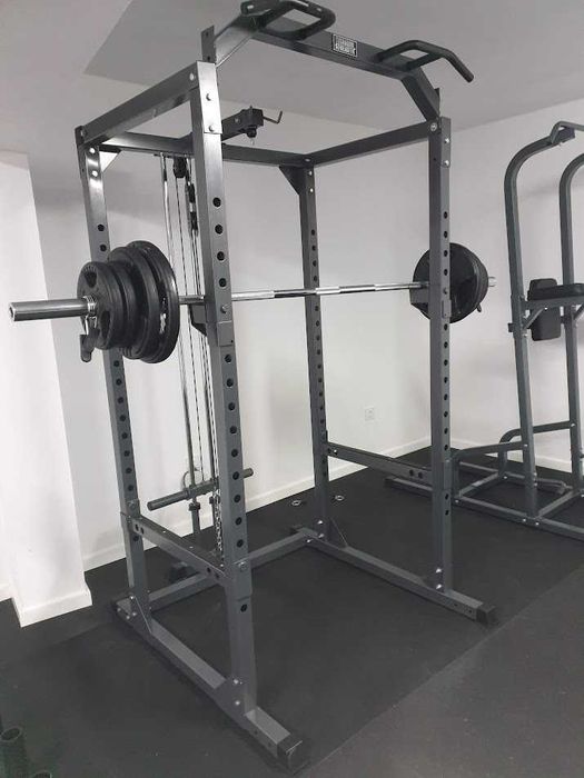 RAck/Power Cage com polia da  TITANIUM STRENGHT