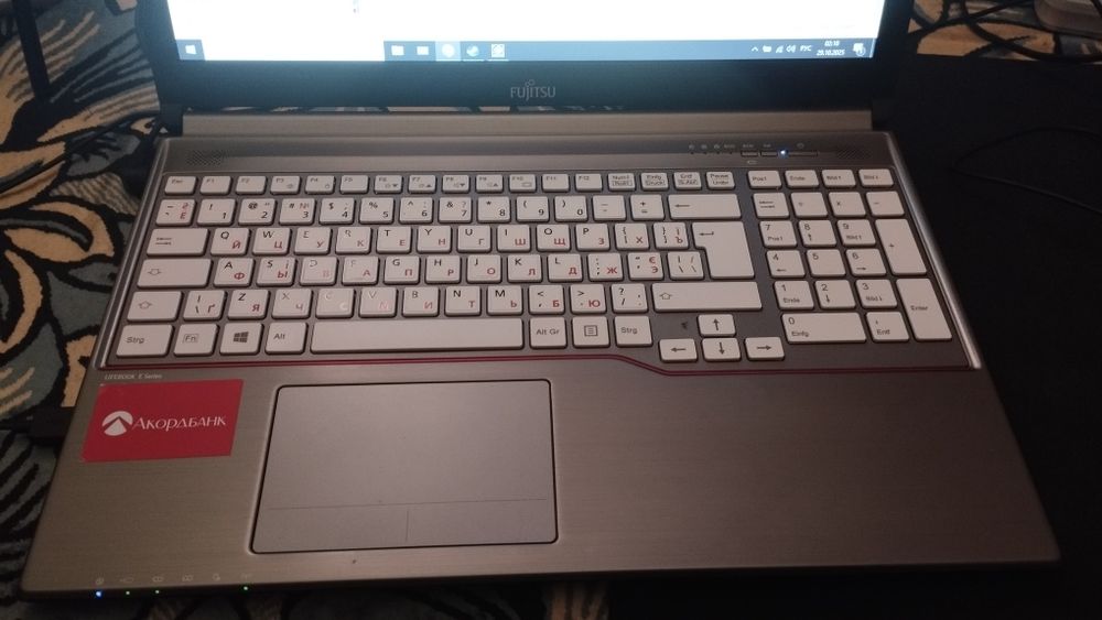 Fujitsu Lifebook E756 i5 8GB 256SSD