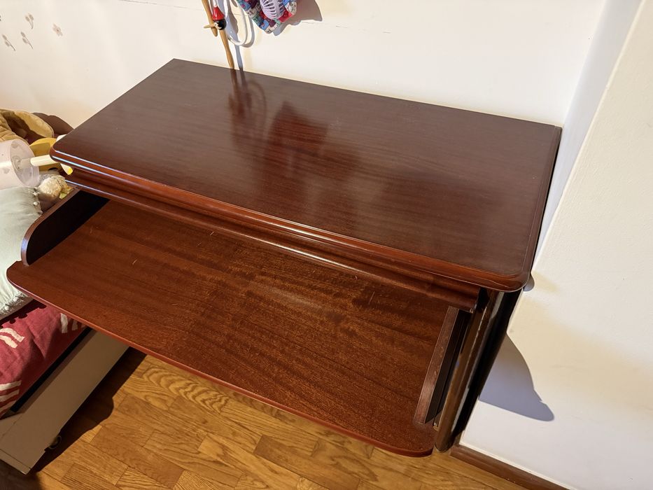 Secretária em madeira