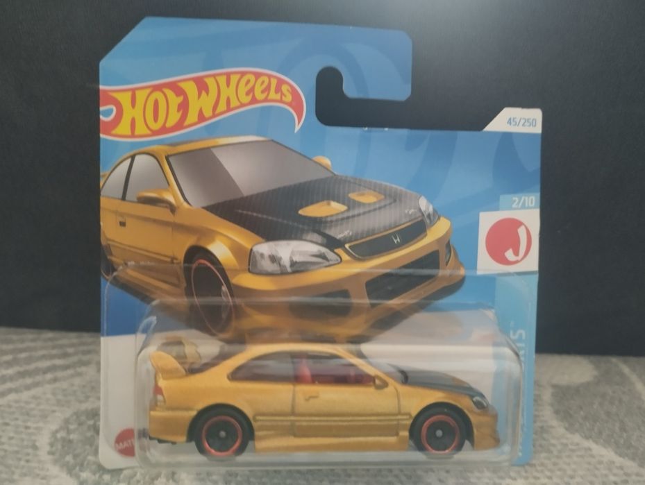 Hot Wheels машинки.