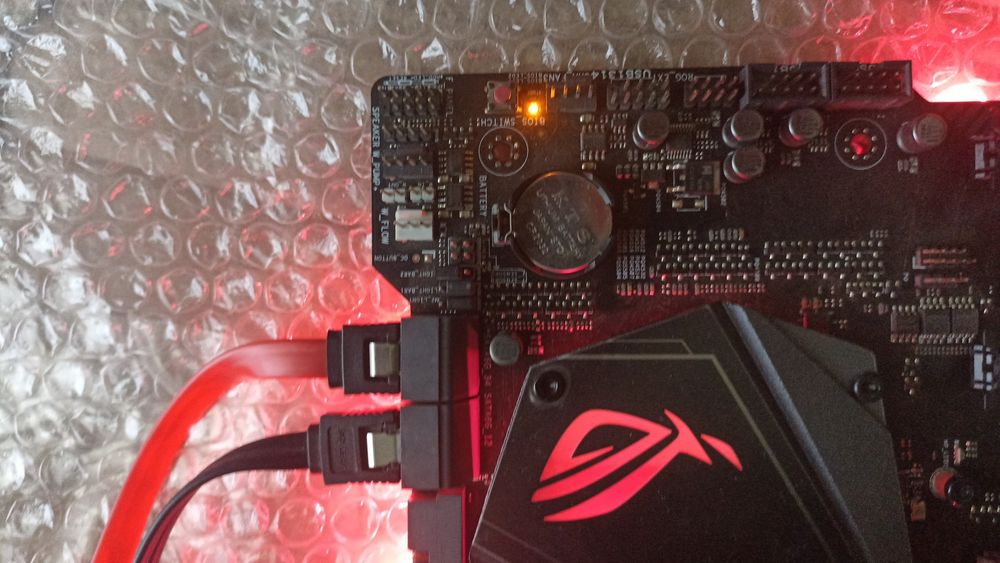 Asus rog maximus ix z270 apex + i3 6100