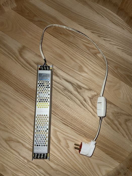 Продам блок живлення для лед стрічки