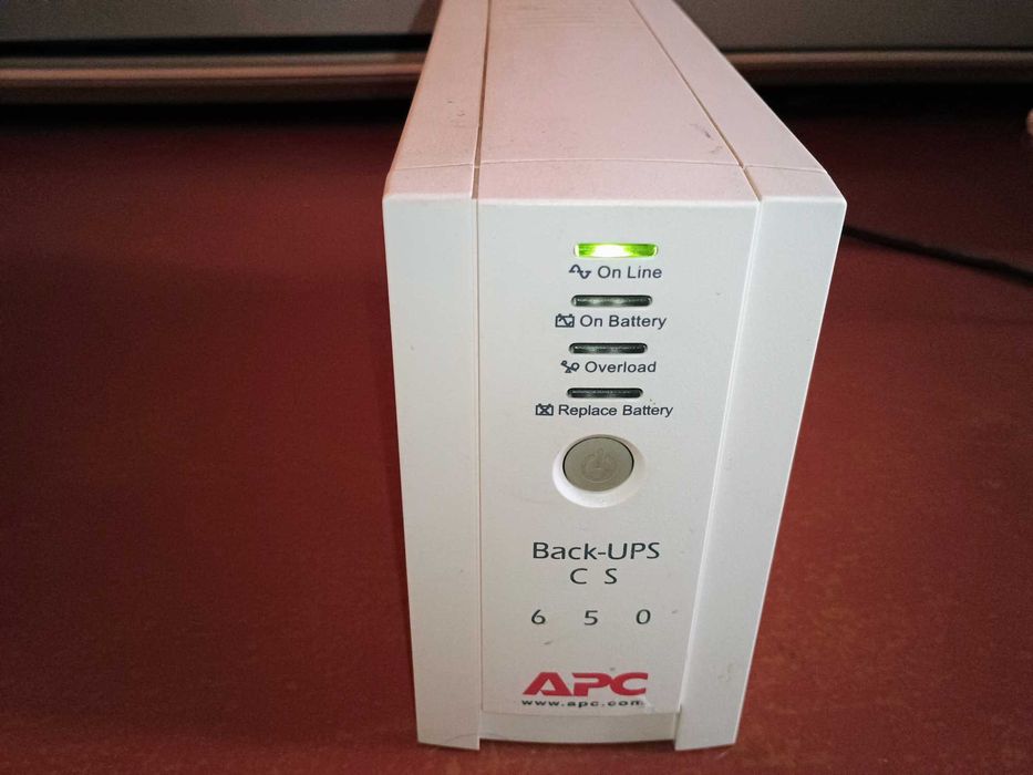 Джерело безперебійного живлення APC Back-UPS CS 650VA