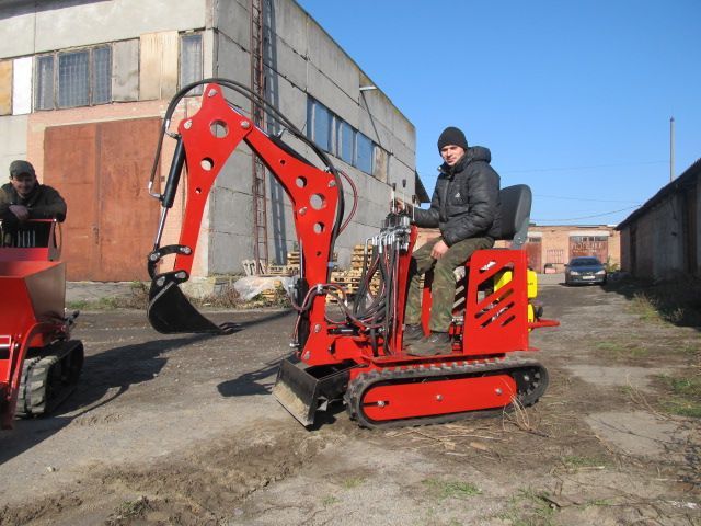 Міні екскаватор міні-екскаватор МД-3, міні трактор, міні-трактор