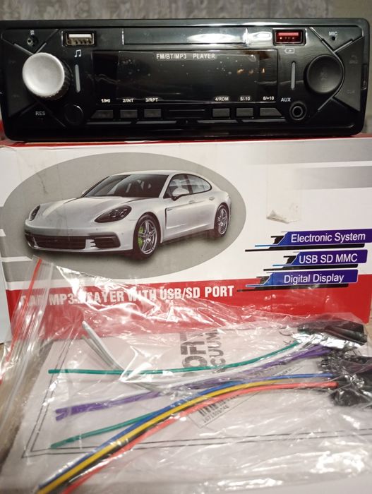 Radio-odtwarzacz MP3 z portem USB/SD do samochodu