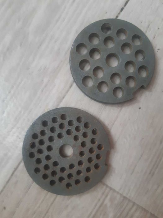 Решітки для  м'ясорубки кухонний комбайн Мрія