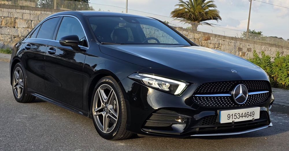 Mercedes-Benz A 180 Limousine d AMG Line Automático Nacional
