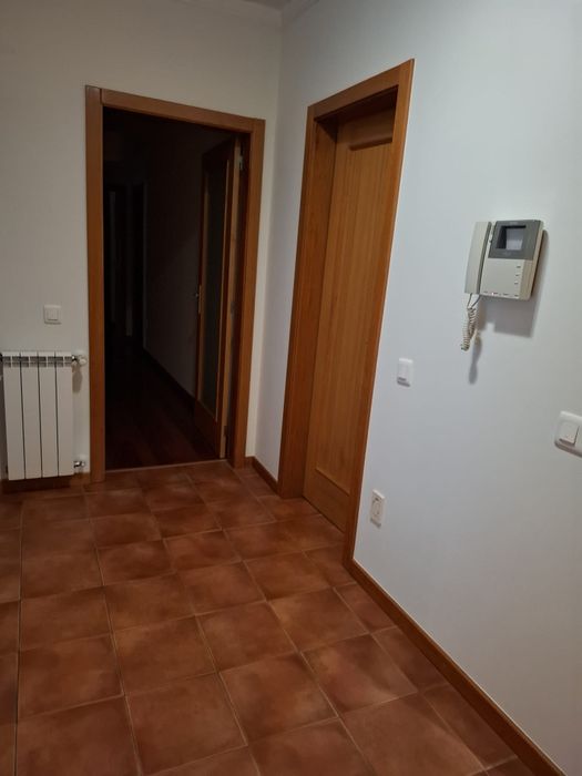 Aluga-se apartamento T2 em Viseu na Quinta D'El Rei