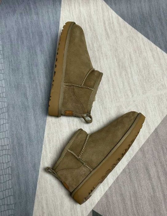 UGG Classic Mini Boots R.37