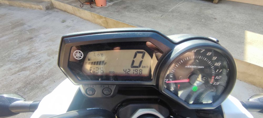yamaha xj6 branco perola 2010 + top case