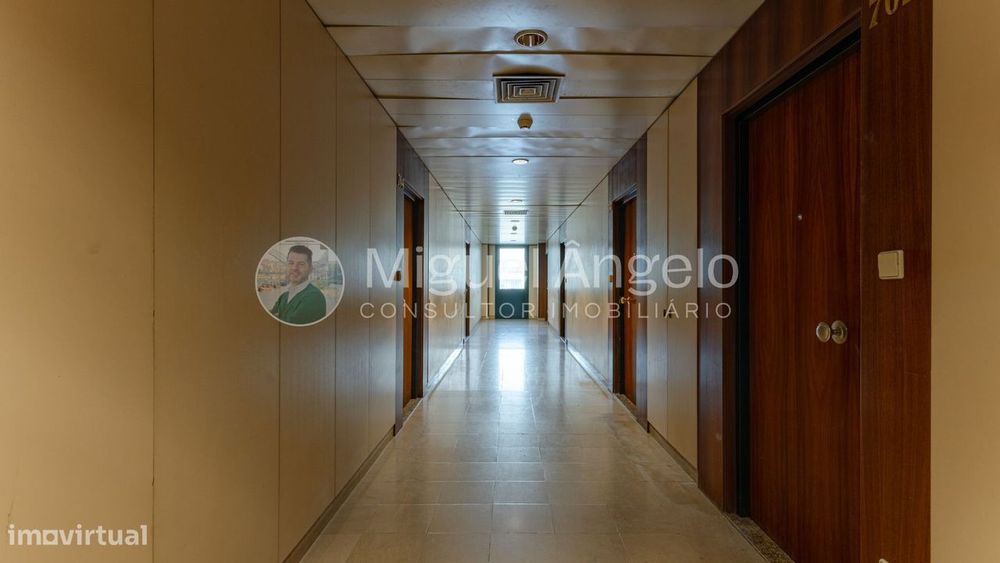 Apartamento T0 novo c/ lugar de garagem e totalmente mobilado