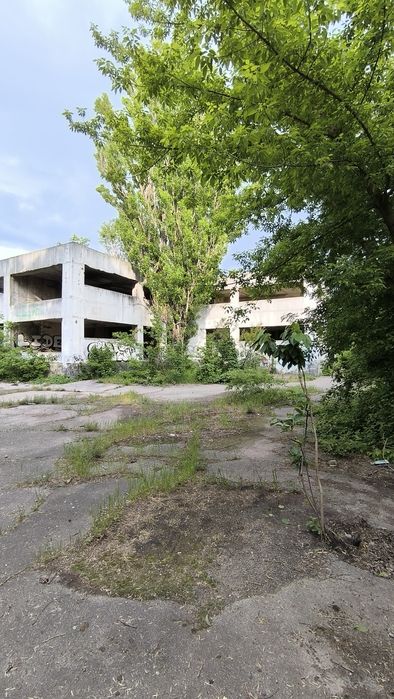 Комплекс приміщень під реконструкцію