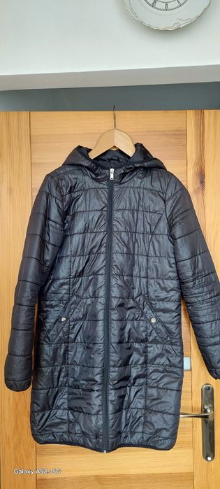 Długa, cienka kurtka pikowana