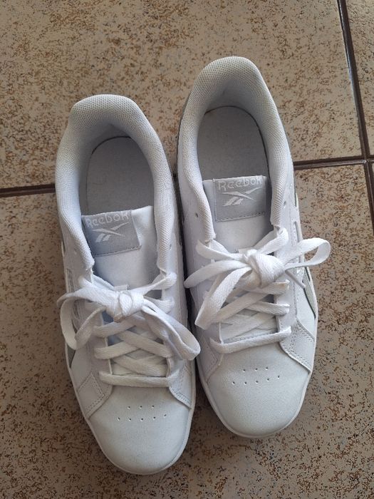 Ténis Reebok praticamente novos