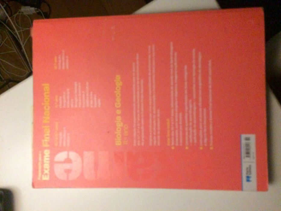 Livro de exames - Biologia Geologia 10°/11° ano