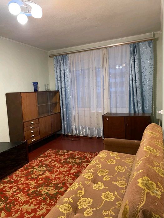 Сдам 1 ком квартиру возле  м. Победы за Ростом