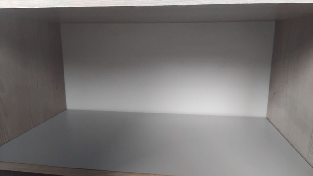 Продам тумбочку гарному стані