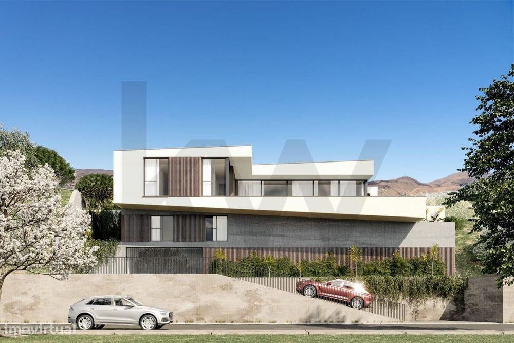 Terreno Urbano com Projeto Aprovado – Santo António, Funchal