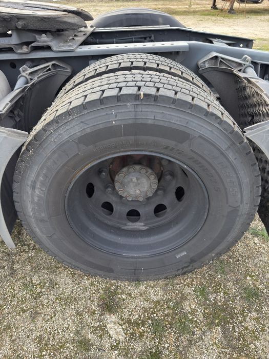 Pneus sem jante 315/70R/22.5