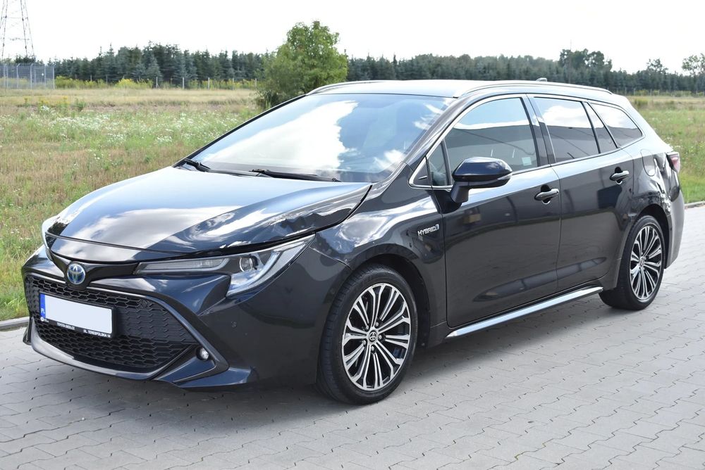Toyota Corolla 2,0 Hybrid Executive Bogate Wyposażenie Salon PL