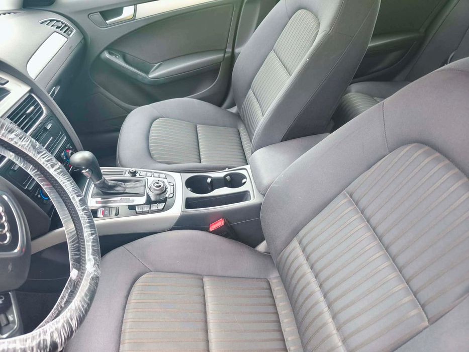 Audi A4B8……………..