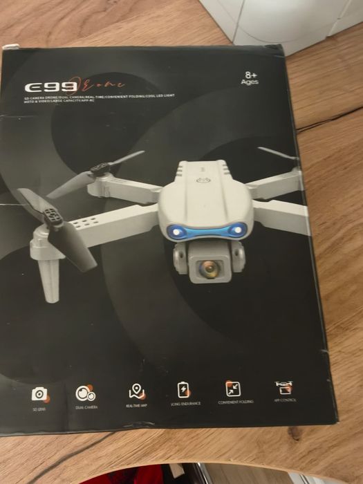Nowy dron E99 z etui