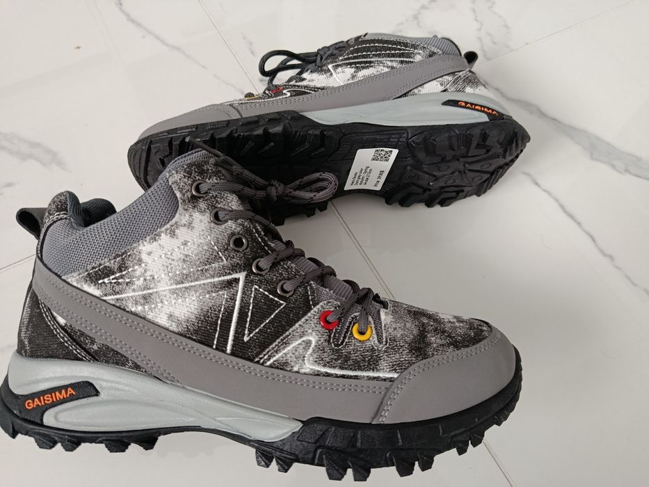 Розпродаж Трекенгові кросівки  чоловічі високі кросівки 44р 27