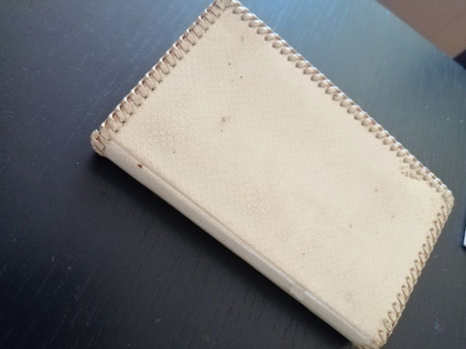 Livro de Missa de 1957 c capa entrançada e Oráculo de Nascimento de 71