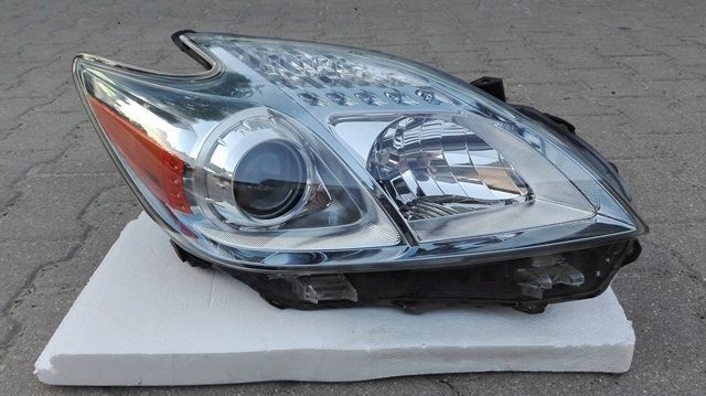 toyota prius 2012 prawa lampa soczewka jnowa oryg