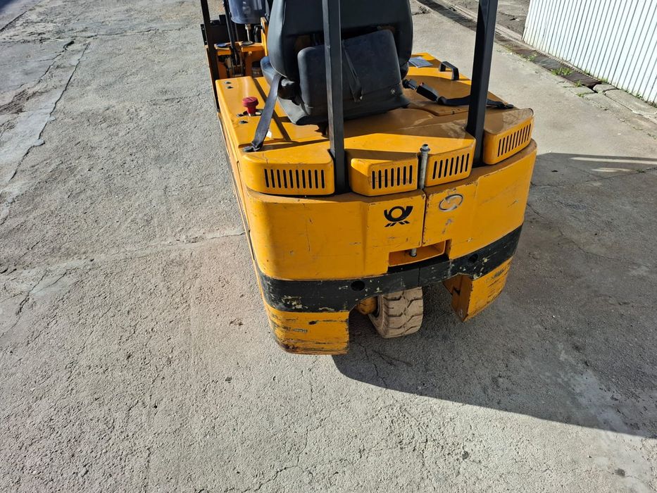 Empilhador elétrico Jungheinrich