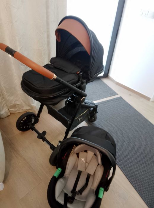 Carrinho trio da Zippy ainda com garantia